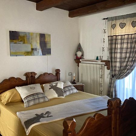 Maison d'hôtes La Peiro Douco à Roure Turin Extérieur photo