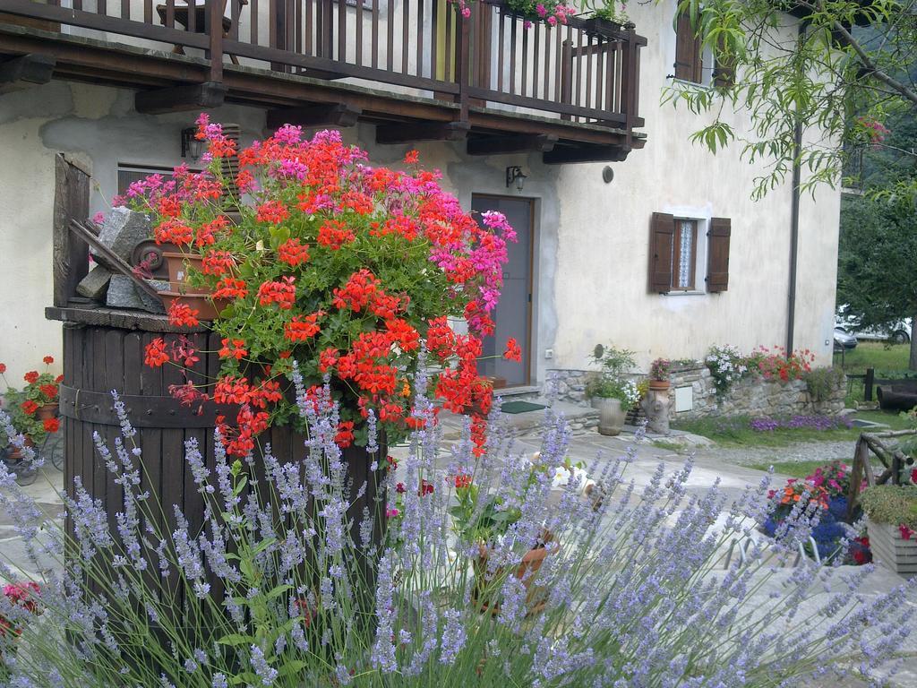 Maison d'hôtes La Peiro Douco à Roure Turin Extérieur photo